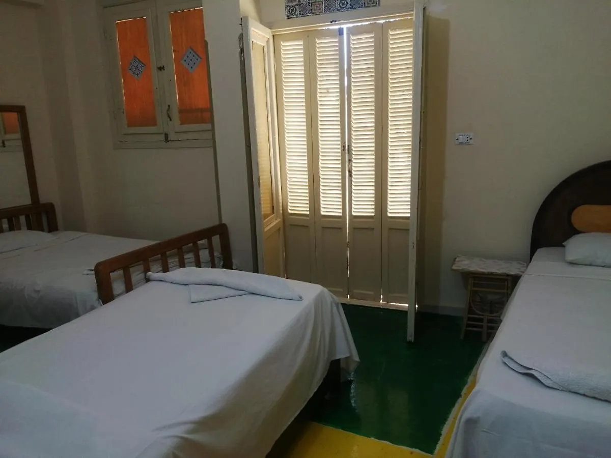 Bob Marley Dorm Luxor Pansiyon Mısır